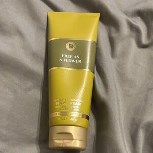 Bath & Body Works Free As A Flower Body Cream - Yellow and Gold